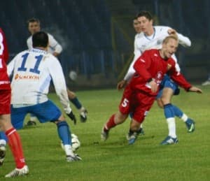 Wśród piłkarzy niechcianych w Polonii jest Jacek Kuranty