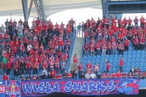 Kibice Wisły zdemolowali sektor gości w Poznaniu