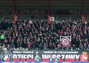 Awaria oświetlenia na stadionie Polonii powodem opóźnieniem startu meczu