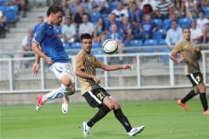 Aleksandar Tonew strzelający na bramkę Żetysu