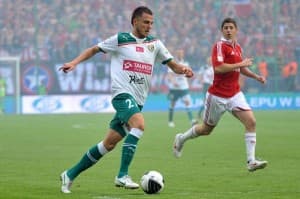 Łukasz Gikiewicz korzystał z podań kolegów