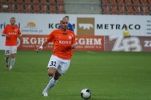 Duszan Djokić prawdopodobnie zastąpi słabo spisujących się Traore i Kędziorę