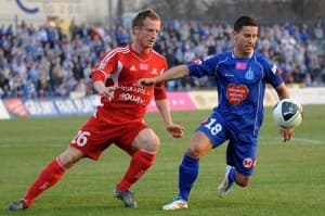 Arkadiusz Piech (z prawej) był najbardziej aktywnym piłkarzem Ruchu