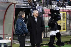 Paweł Janas wrócił na ławkę trenerską. Jego Lechia nie zdołała jednak pokonać Cracovii