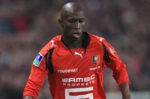 Rod Fanni zdobył gola po stałym fragmencie gry, dając Marsylii szansę na skuteczny powrót do meczu