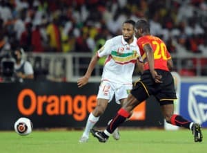 Seydou Keita (w białej koszulce) to najjaśniejsza gwiazda turnieju