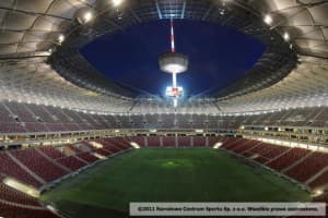 Murawa i trybuny na Stadionie Narodowym w Warszawie