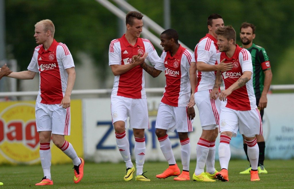 Ajax znowu przegrywa. Legia nie ma się czego obawiać