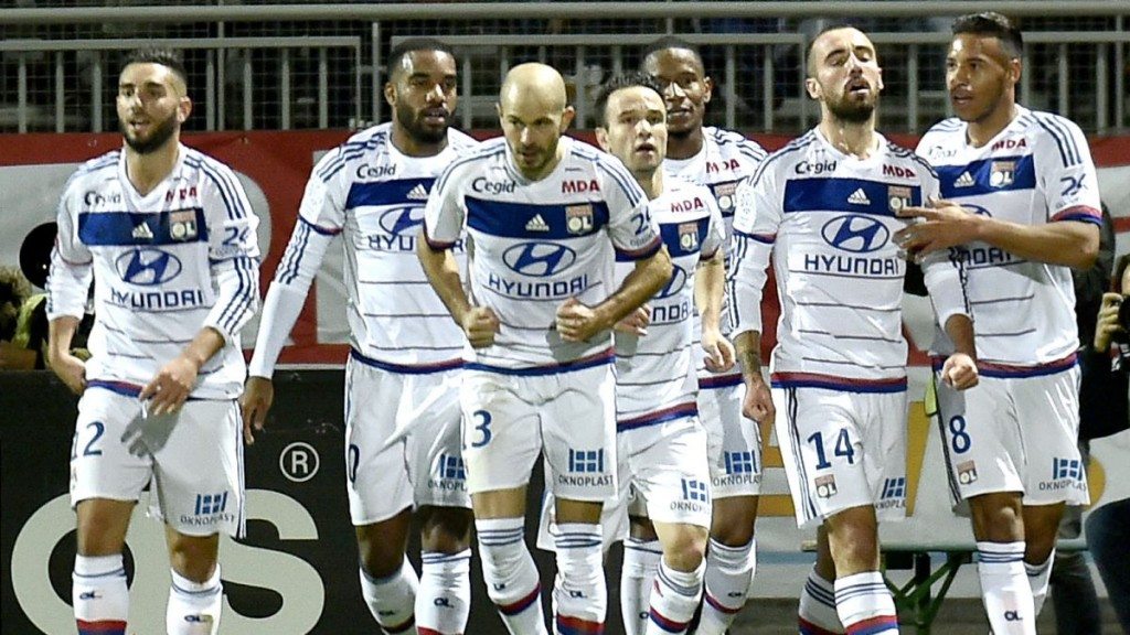 Olympique Lyon przerywa znakomitą passę PSG!