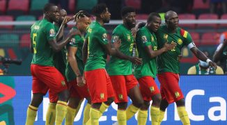 Środek pomocy kluczem do sukcesu Kamerunu