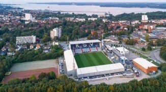 Holstein Kiel zostaje w 2. Bundeslidze, czyli jak nie grać w piłkę nożną