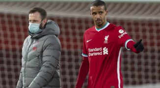 Joel Matip z kolejną kontuzją i wątpliwą przyszłością w Liverpoolu