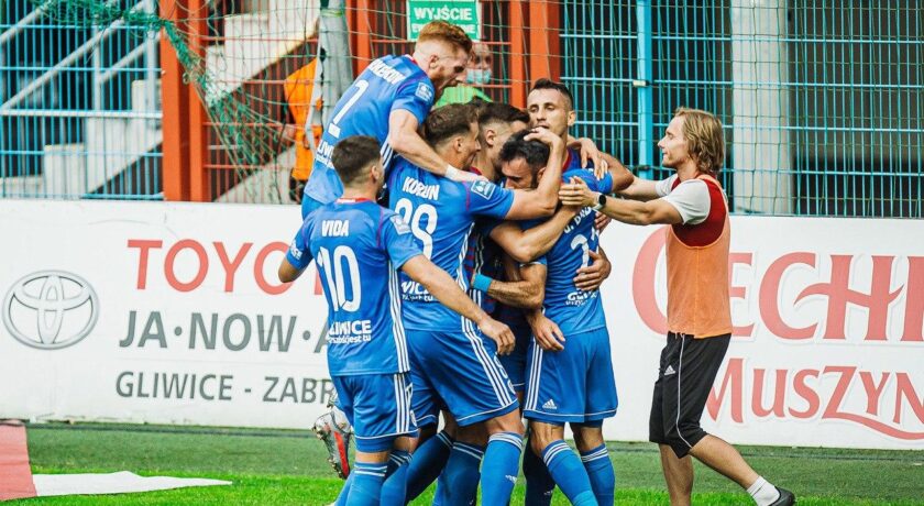 Piast Gliwice pokonuje Legię Warszawa 1:2 i zostaje ostatnim półfinalistą pucharu Polski!