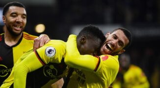Watford wstaje z kolan
