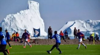 Piłka na Grenlandii wróciła na tydzień do życia