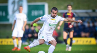 Tomasz Nowak: Myślę, że bez problemu mógłbym grać jeszcze nawet na zapleczu ekstraklasy (WYWIAD)