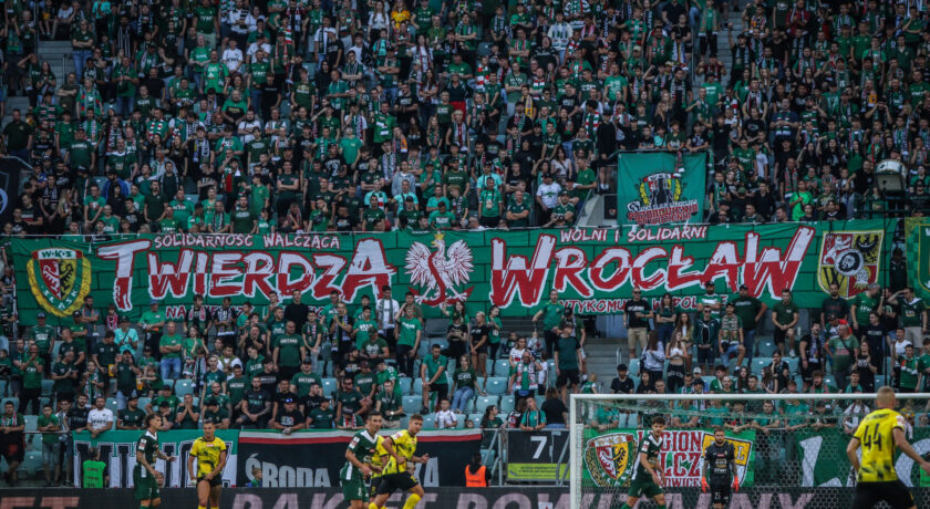 Śląsk Wrocław w potrzasku. Dwie narracje, dwa światy i prywatyzacyjny cyrk