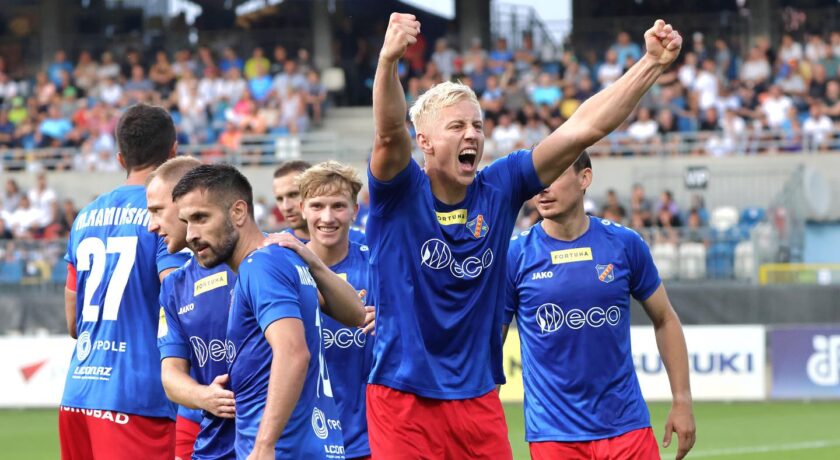 Wojciech Kamiński: Przed każdym rywalem czujemy respekt [WYWIAD]