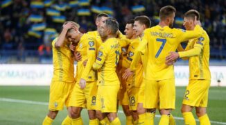 Ukraina w świetnej formie. Podopieczni Szewczenki jedną nogą na Euro