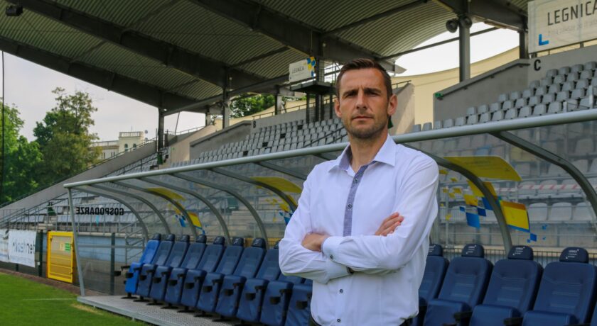 Czy Miedź Legnica wie, co robi, rozwiązując kontrakt z Wojciechem Łobodzińskim?