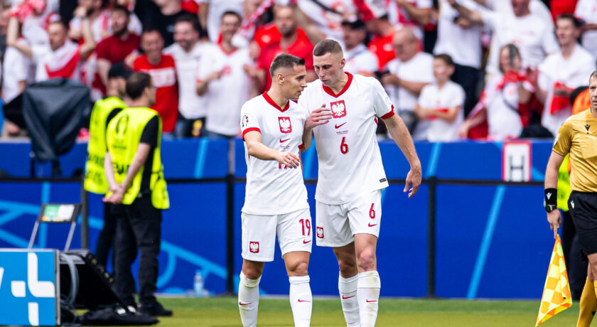 Polacy za granicą: mistrzostwa, awanse i spadki w sezonie 2024/2025