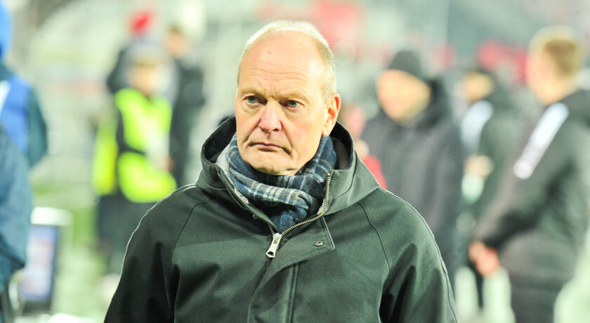 Pierwsze kontuzje i niedobór transferów. Czy Lech Poznań może już panikować?