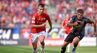 Świetny start Macieja Kuziemki. Kim jest młody zawodnik Wisły Kraków?