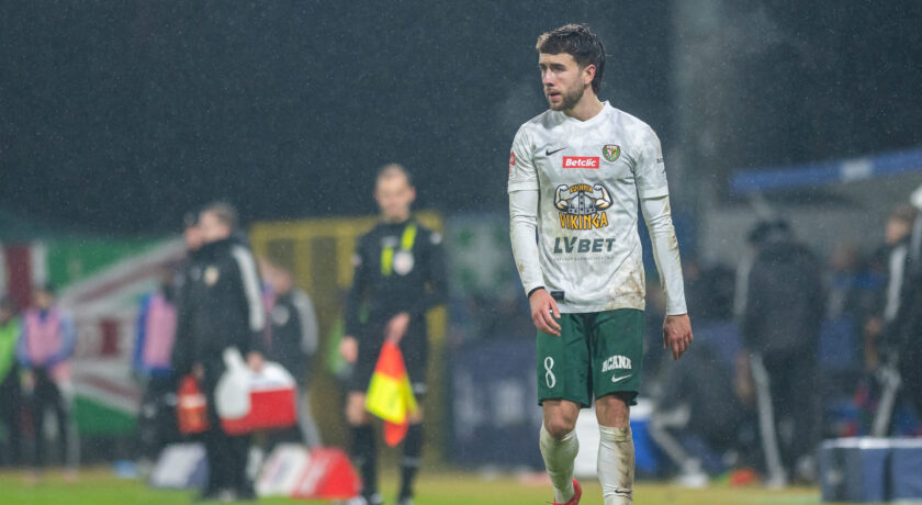 Śląsk Wrocław stąpa po coraz cieńszym lodzie.